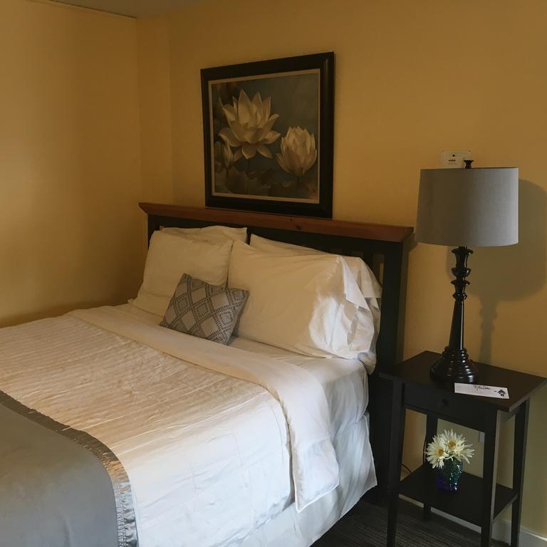 Hotel Clarence Extended 2*